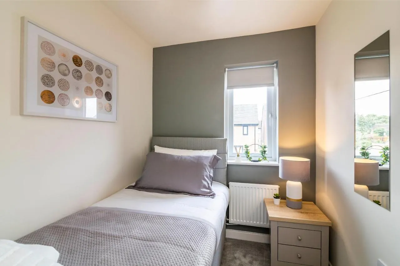 Blackstone Walk - Fabulous Houses With Parking Nottingham United Kingdom