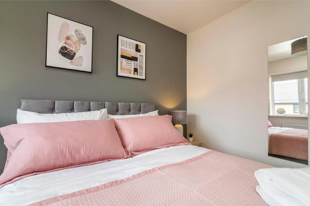 Blackstone Walk - Fabulous Houses With Parking Nottingham